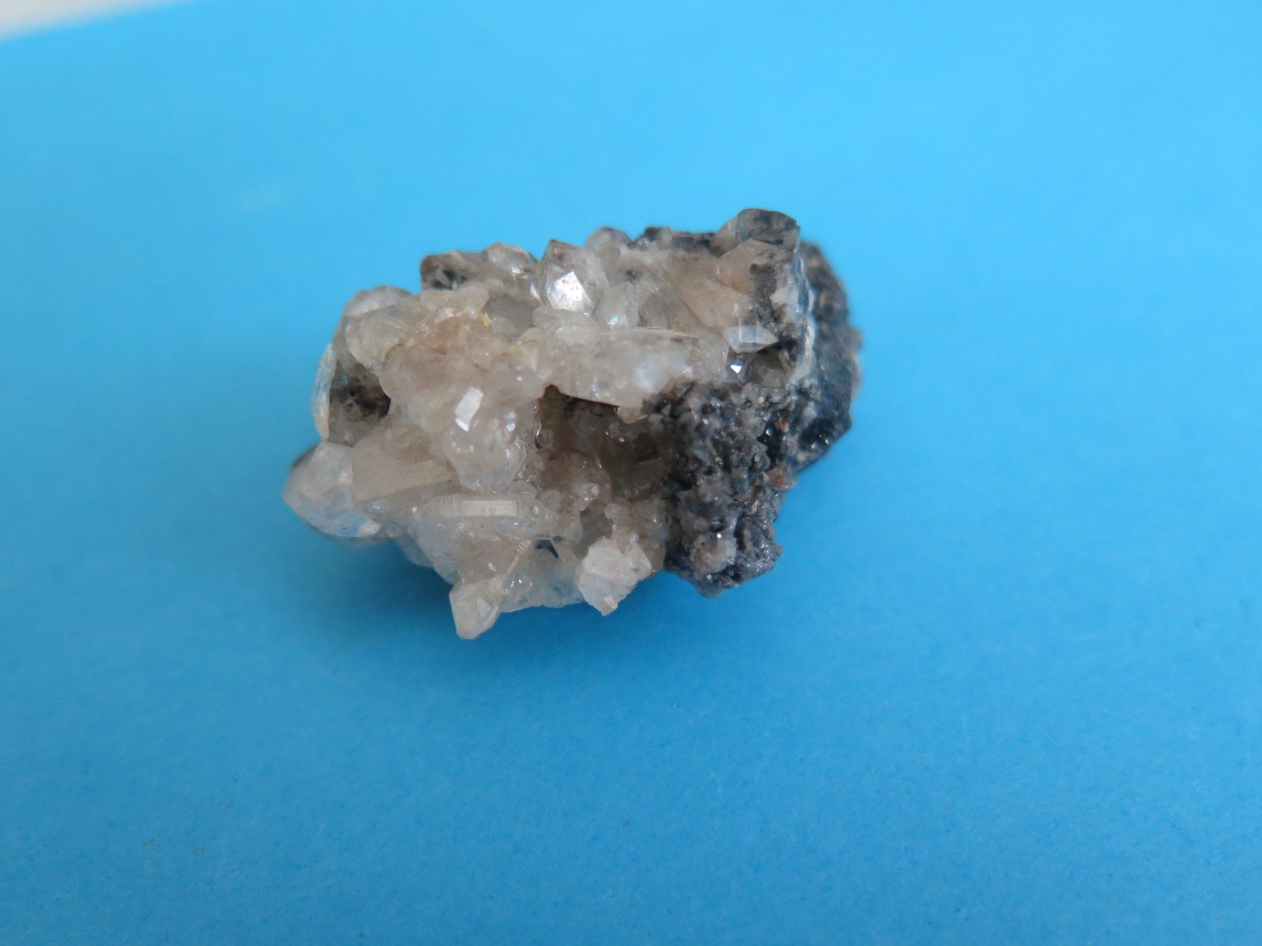 Minerali & Pietre curative: Cerussit Stufe, Paragenese Mimetesit von Namibia – Usato da Schaffhausen venduto da Yamakana51L8736OQ8 1