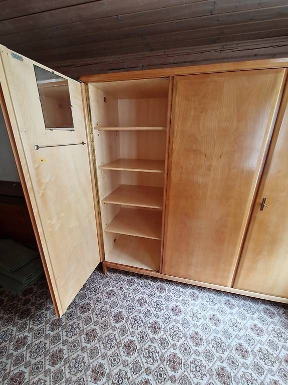 Schränke: Schrank – Gebraucht aus Grindelwald von jana2094 2