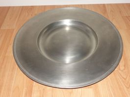 Sehr grosser Teller / Schale aus Zinn / Zinnteller, 43 cm