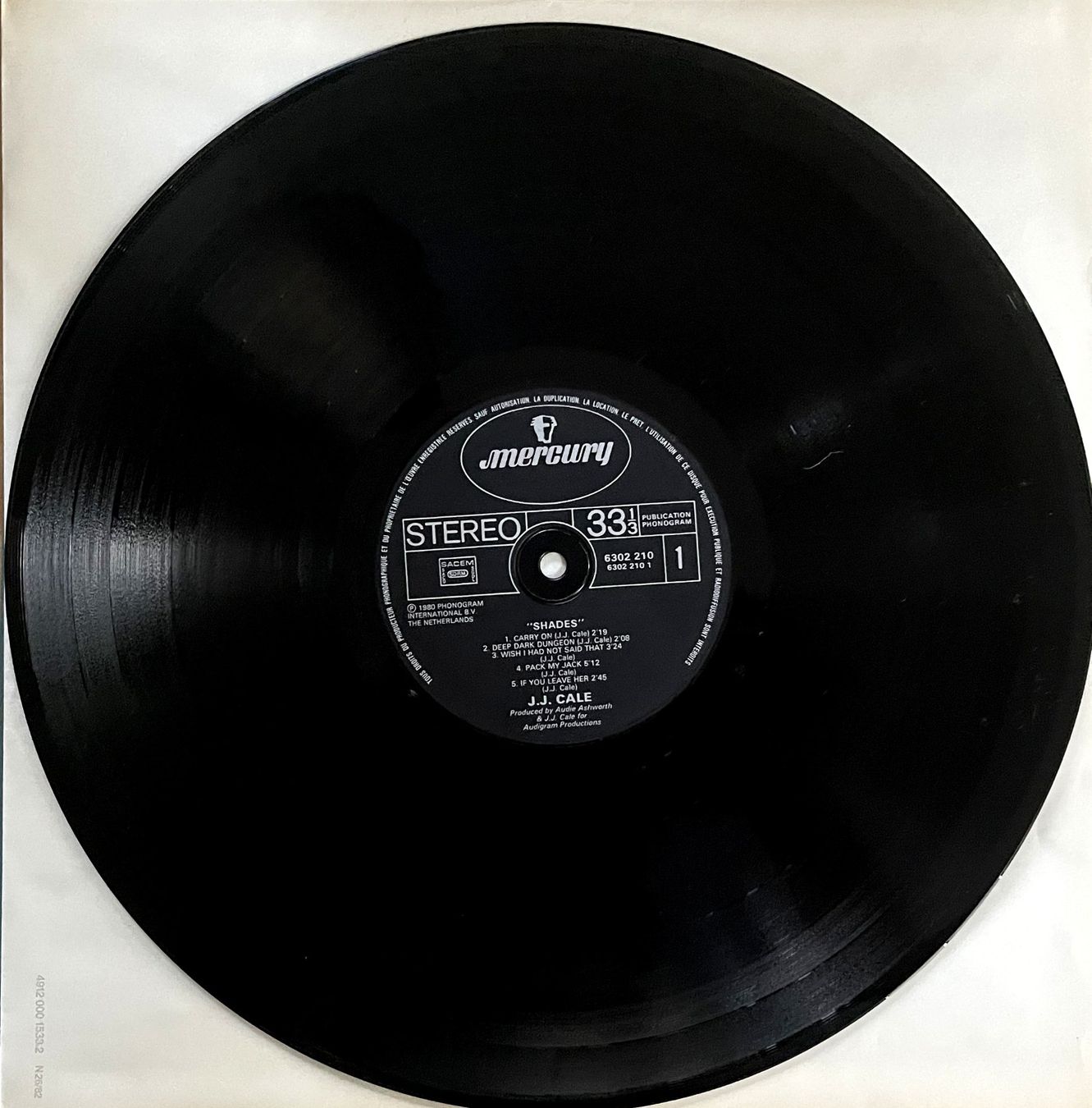 Dischi in vinile: J.J. Cale - Shades – Usato da Savagnier venduto da Ne2065 2
