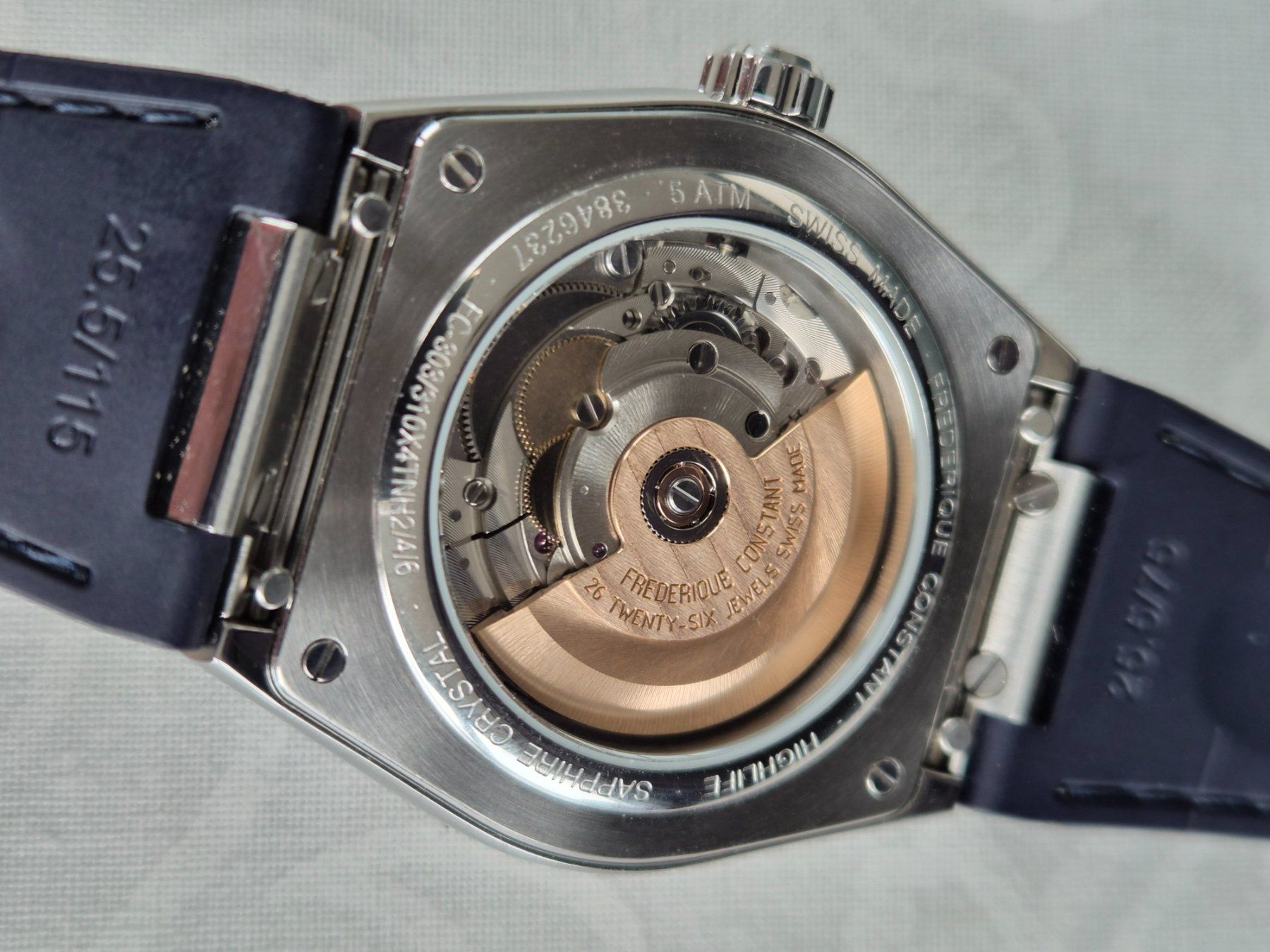 Frederique Constant Montres: Frederique Constant Highlife Automatic 41 COSC – Neuf (Voir description) à Chabrey par Horology 5