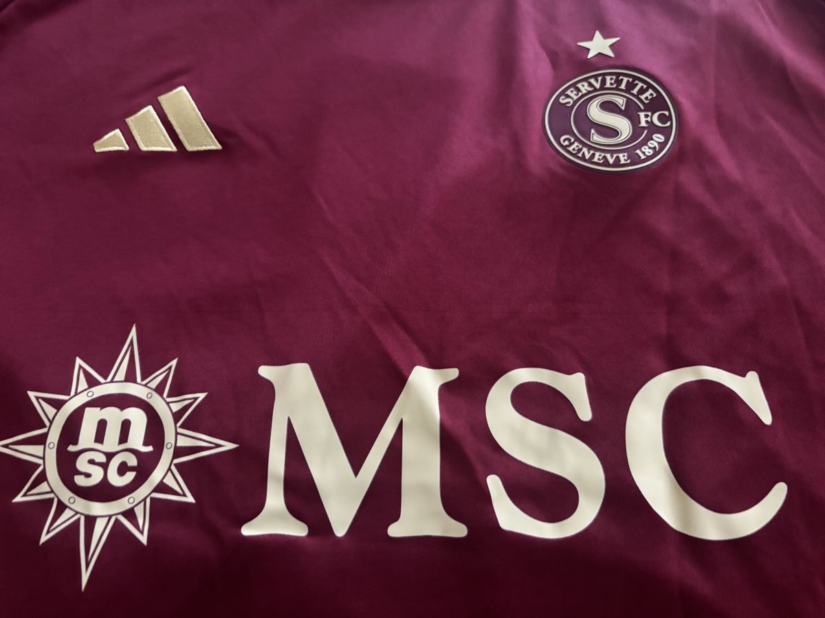 Adidas Canottiere & Pantaloni: Servette maillot  – Usato da Le Grand-Saconnex venduto da focamix 1