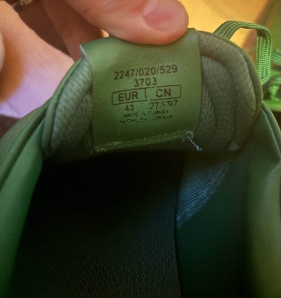 Scarpe da uomo: Green Sneakers Zara 43 – Nuovo (secondo la descrizione) da Chexbres venduto da doe_xns6 2