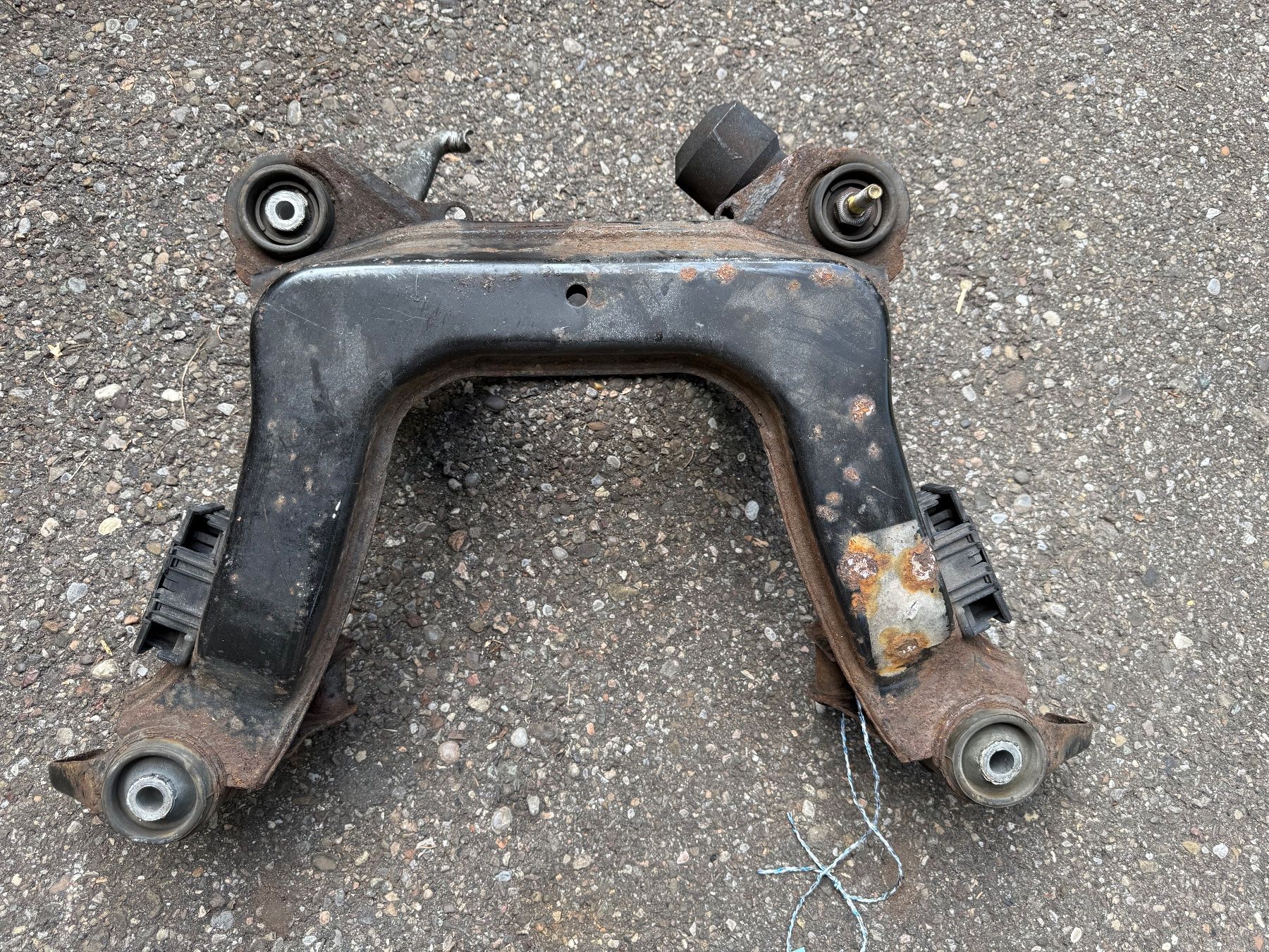 BMW Alle Autoersatzteile: Originale BMW E36 Hinterachse, Hinterachsträger – Gebraucht aus Jonen von BMWE369 3