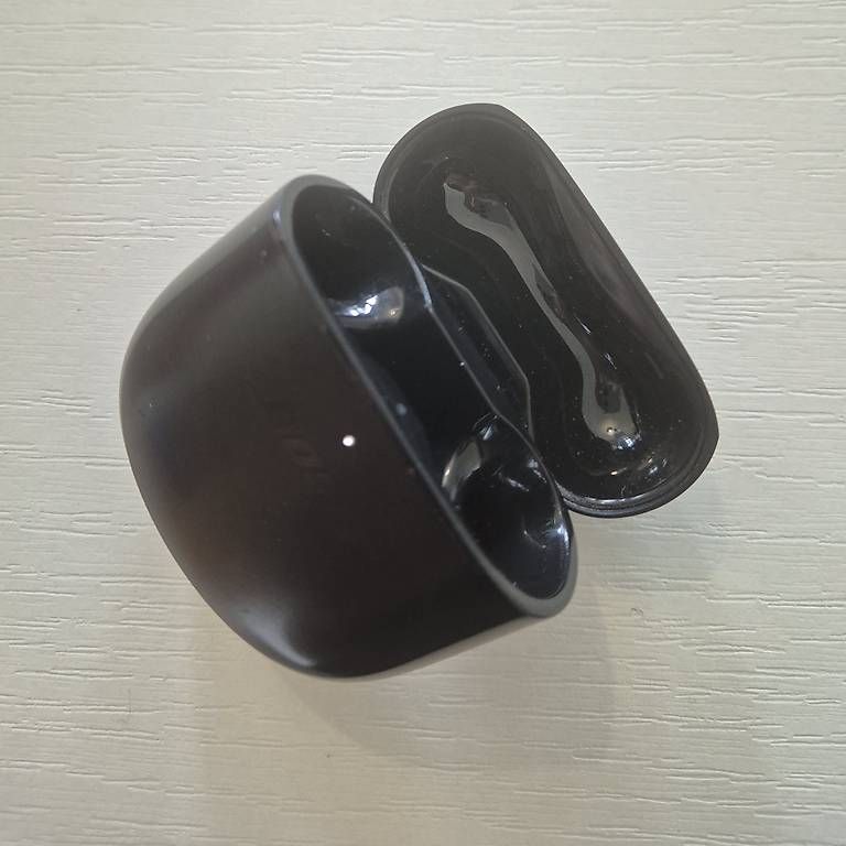 Bose Caricabatterie: Bose QuietComfort Earbuds 2 Ladecase / Charging Case – Usato da Kloten venduto da Taca89 1