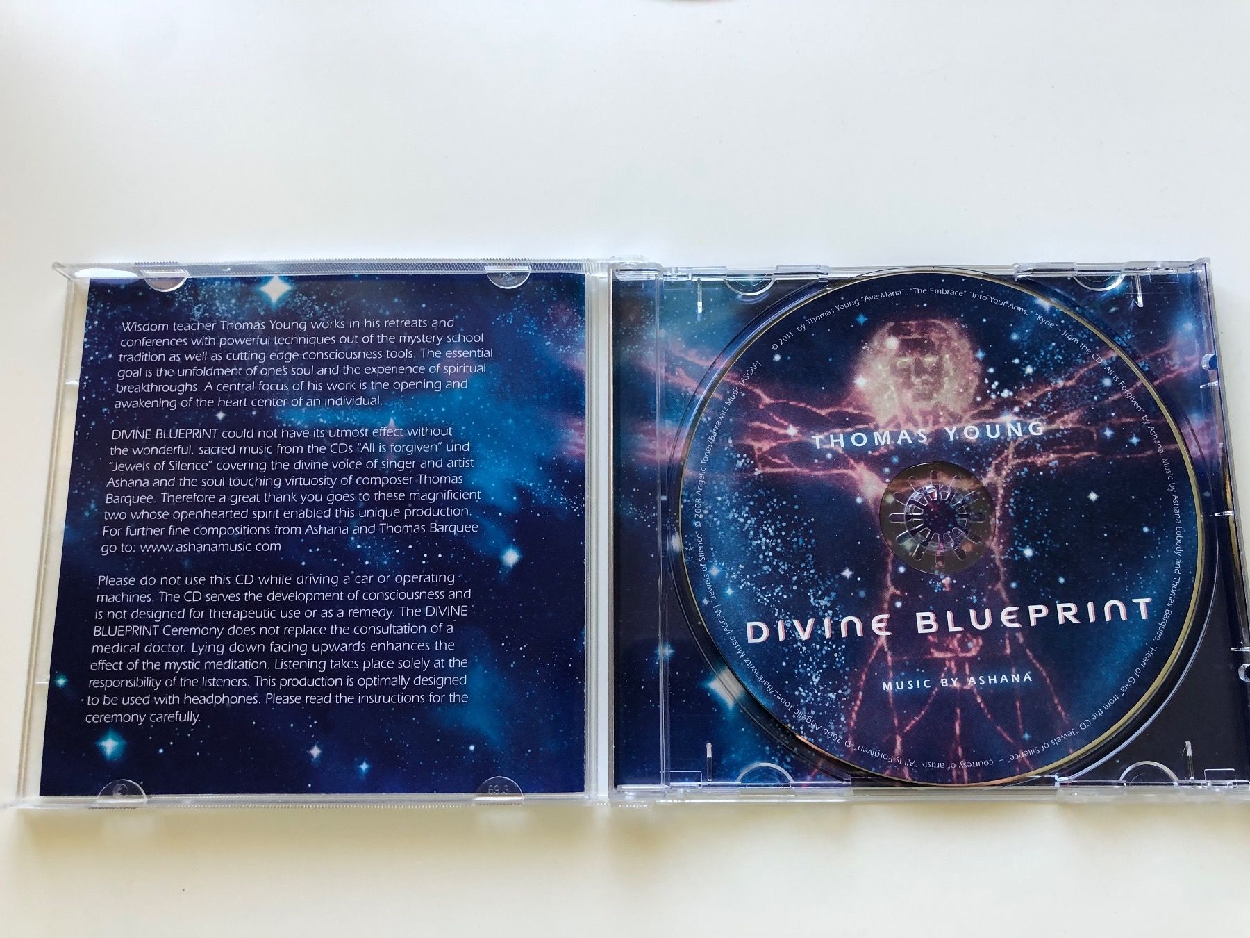 CD: Divine Blueprint - Thomas Young – Nuovo (secondo la descrizione) da Kriens venduto da lay01 1