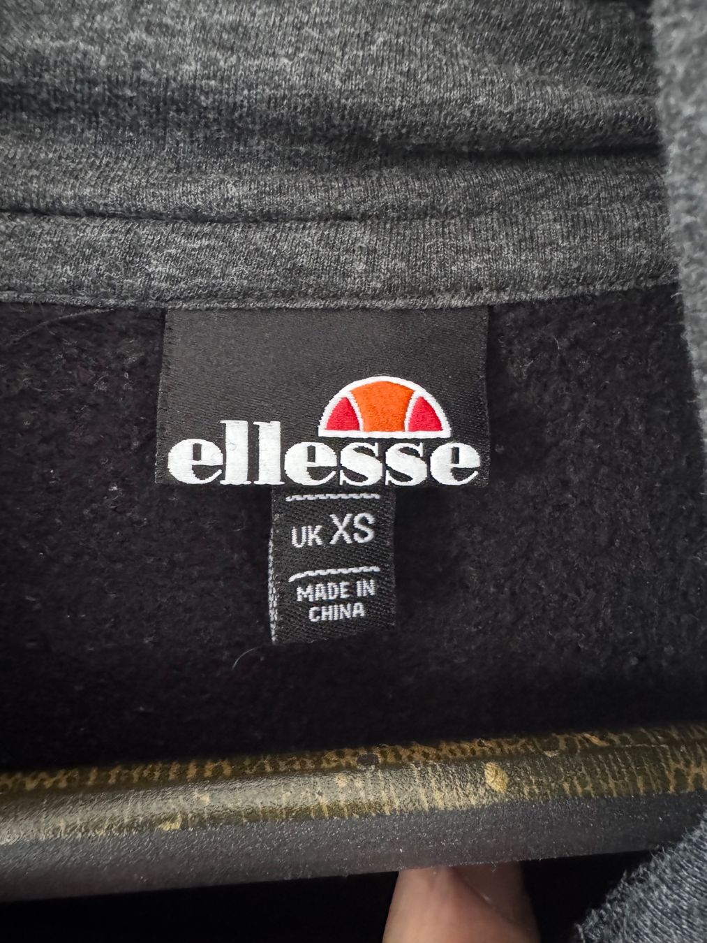 Maglioni & Felpe: Ellesse hoodie pullover sweatshirt MEN XS – Usato da Neuchâtel venduto da _Easy_to_Find_ 3