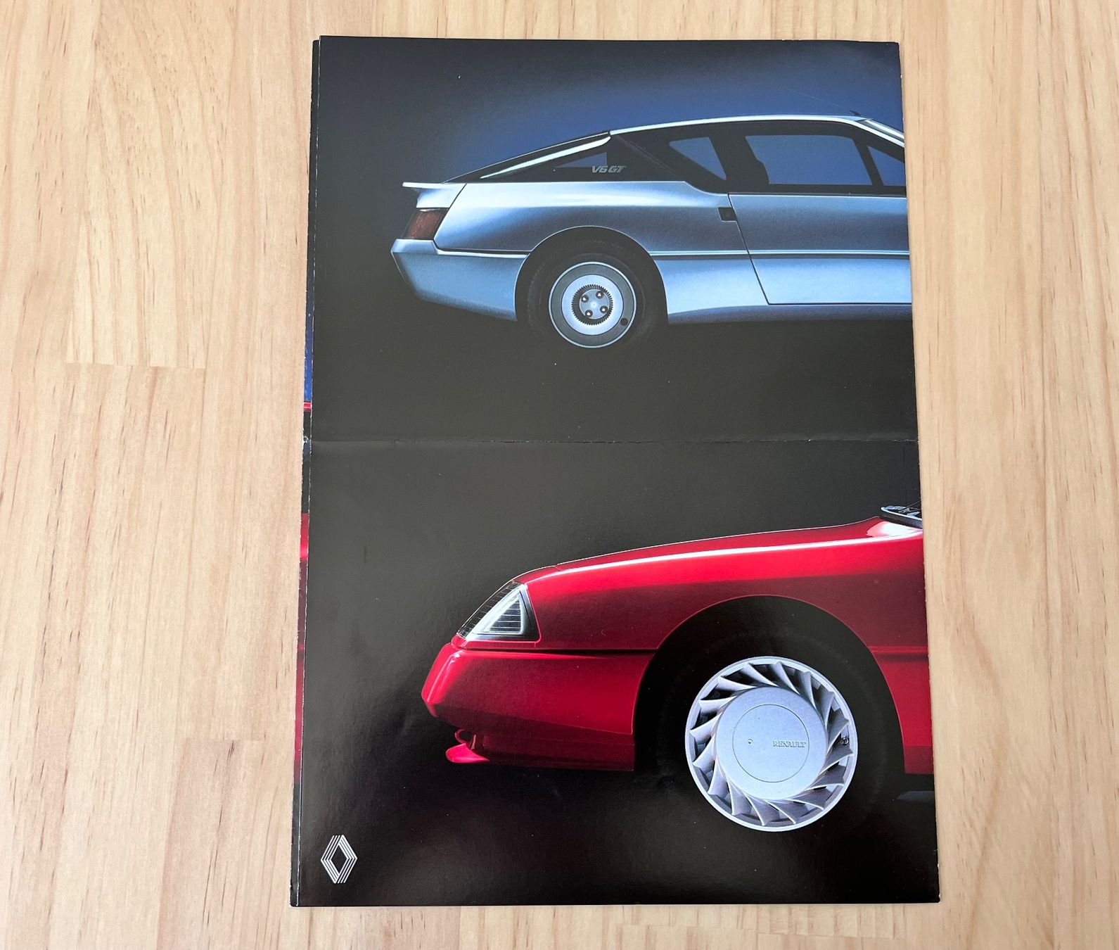 Renault Documenti: RENAULT Alpine V6 GT Faltprospekt – Usato da Münchenbuchsee venduto da Volver64 4