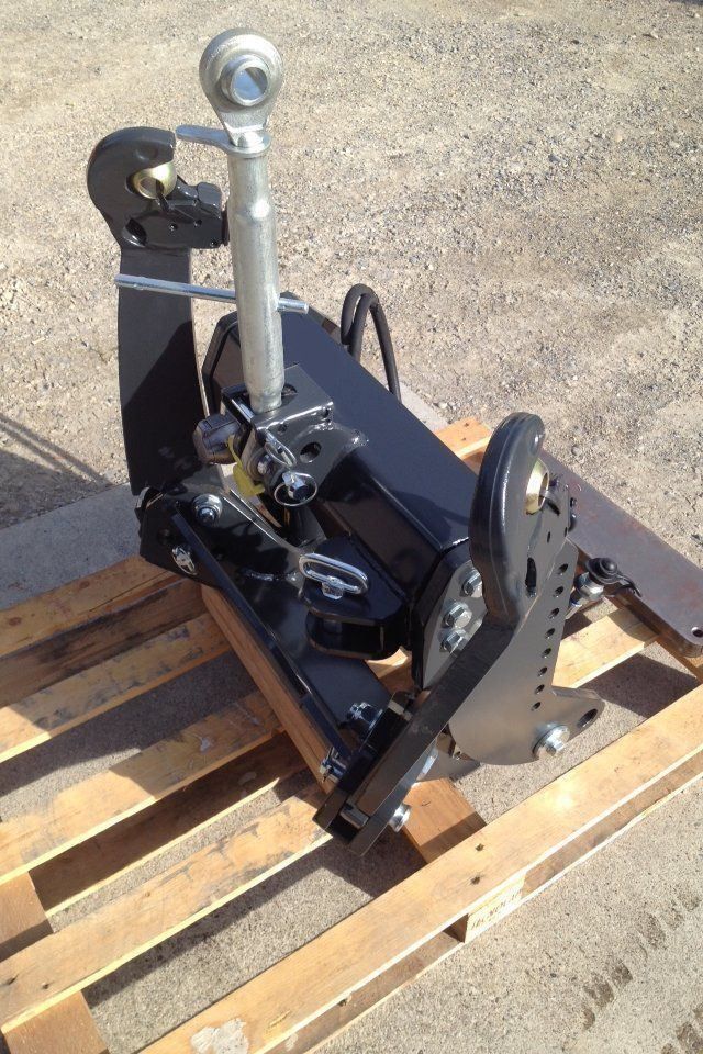 Trattori: Fronthydraulik Universal 1700 kg – Nuovo (secondo la descrizione) da Lommis venduto da gorenc-swiss 1