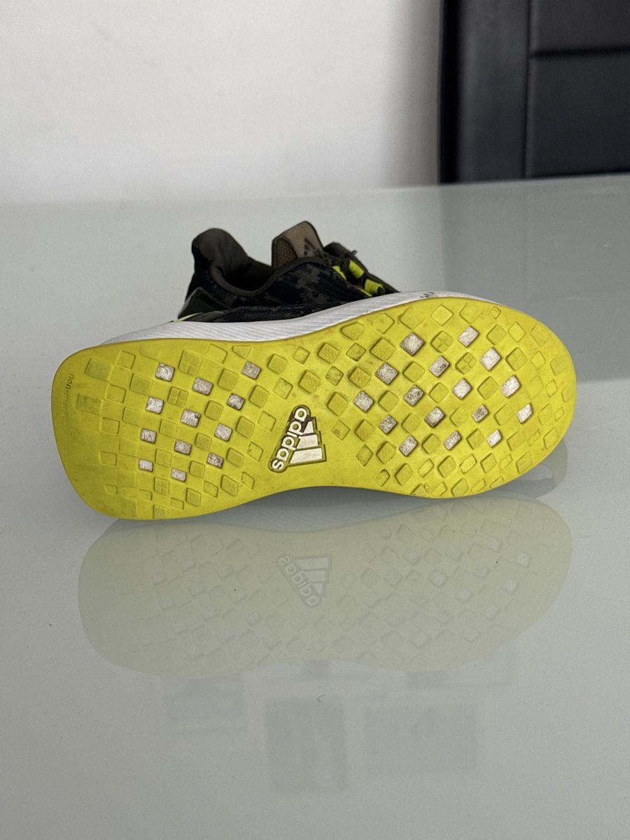 Adidas Scarpe per ragazzi: Adidas shoes – Usato da Thalwil venduto da perulina 5