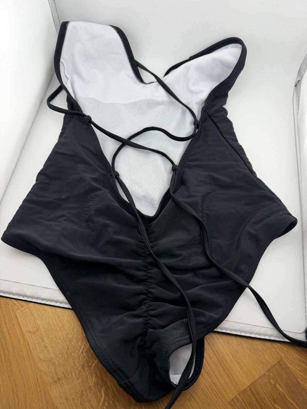 Costumi da bagno & Bikini: Schwarzer Badeanzug mit Schnürung -  Gr. xS – Usato da Riehen venduto da edu_92w7