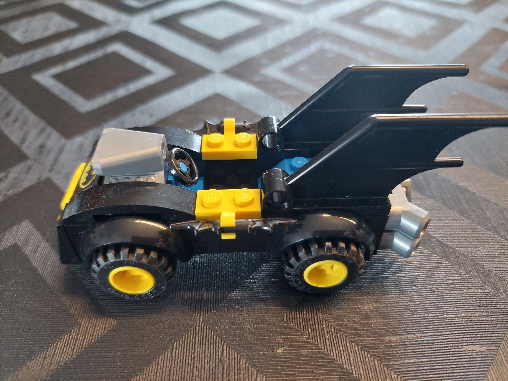 Lego Spielzeuge: Lego Batman Set, 2 Batcycle & 2 Figuren – Gebraucht aus Zetzwil von sti_x9xf 1