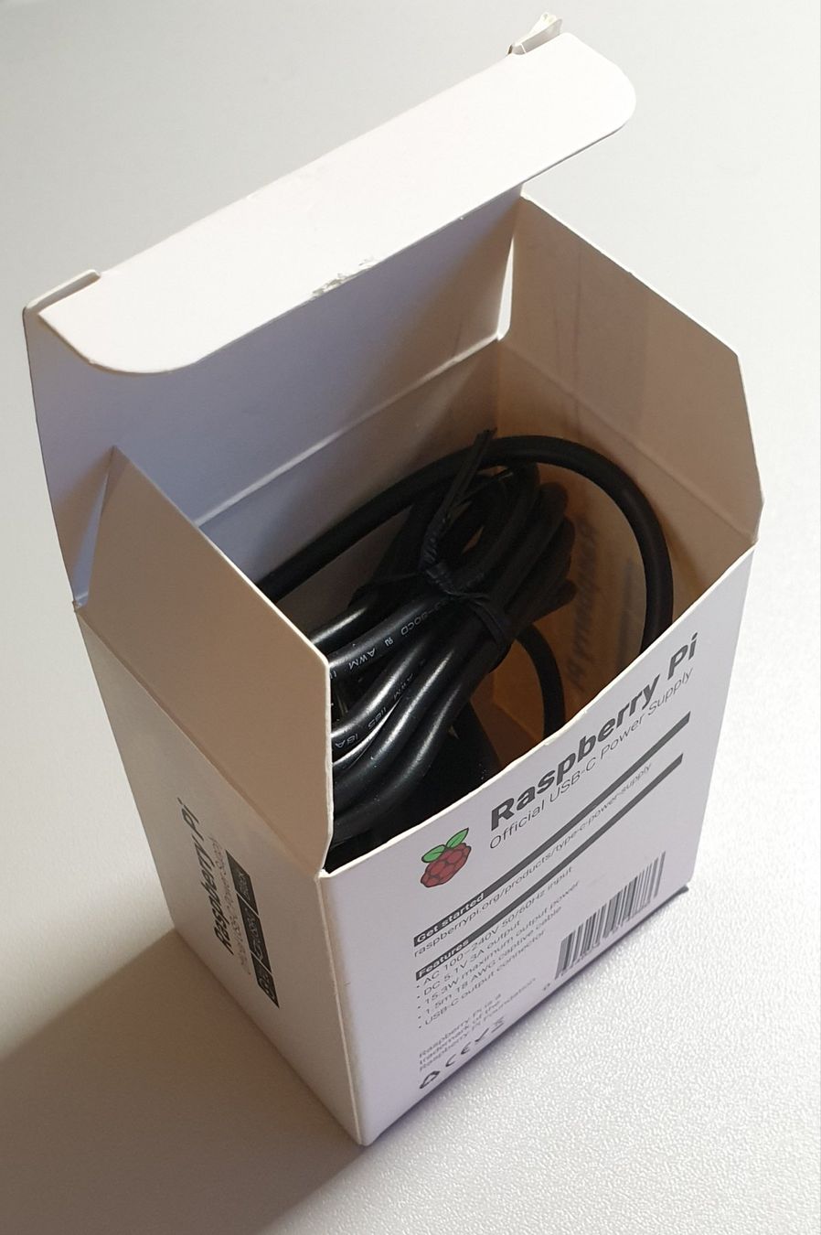 Chargements: Raspberry Pi 15W Netzteil Schwarz – Neuf avec emballage d'origine à Volketswil par jul_hwb8 1