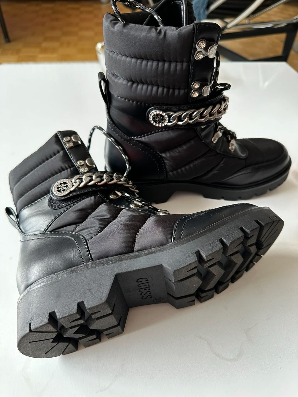 Guess Scarpe da donna: Guess Stiefeletten  39 – Nuovo (secondo la descrizione) da Thusis venduto da efa 1