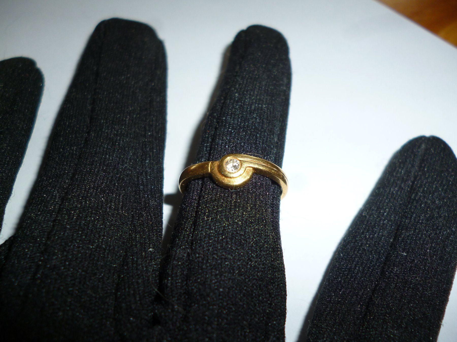 Anelli: Ring Gelbgold mit Stein  Grösse 54 gut erhalten – Usato da Neuhausen venduto da Charlotte51 1