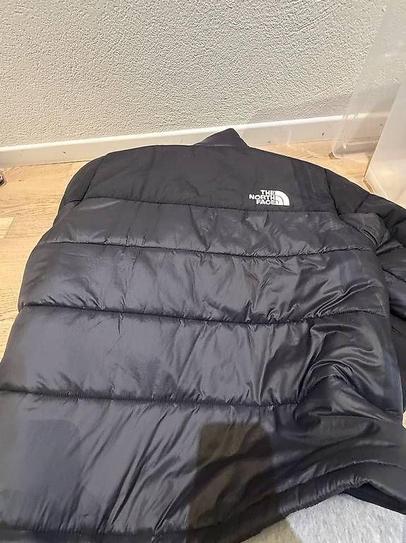 North Face Giacche: North Face Jacke neu – Nuovo (secondo la descrizione) da Schaffhausen venduto da Nathalia33 2