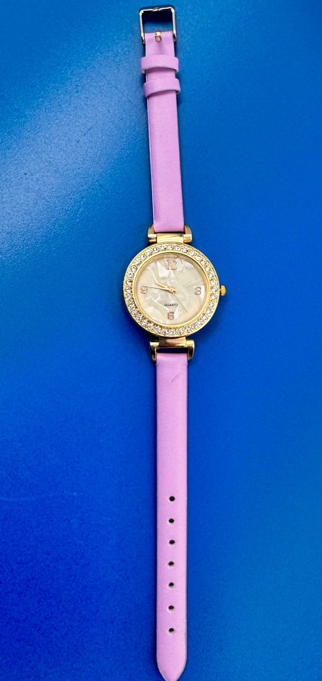 Montres: Damenarmbanduhr – D'occasion à Hermetschwil-Staffeln par Mobile2013 1