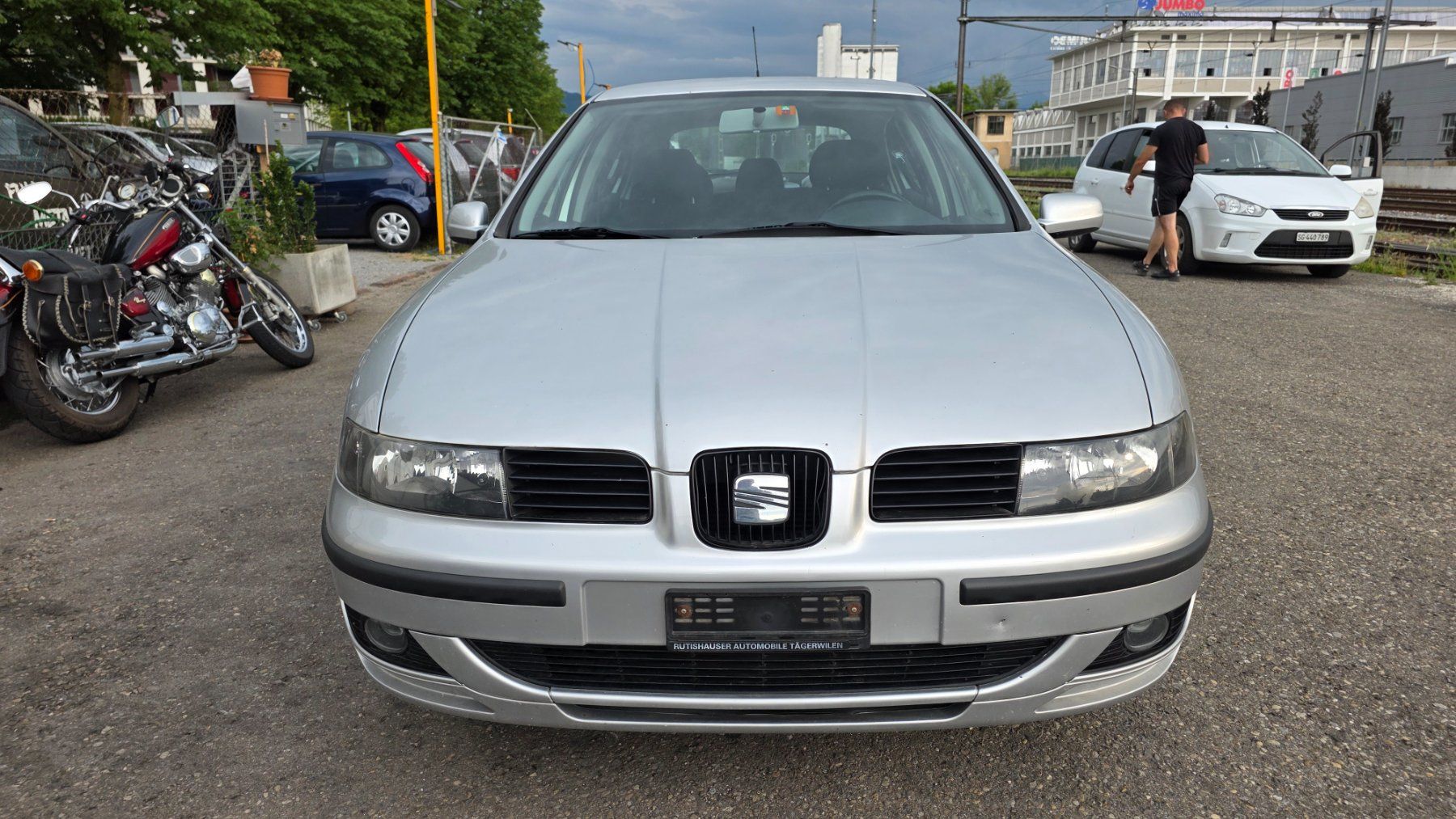 Seat Automobili: Seat Leon 1.6 Benzin – Usato da Arbon venduto da Tropxe. 1