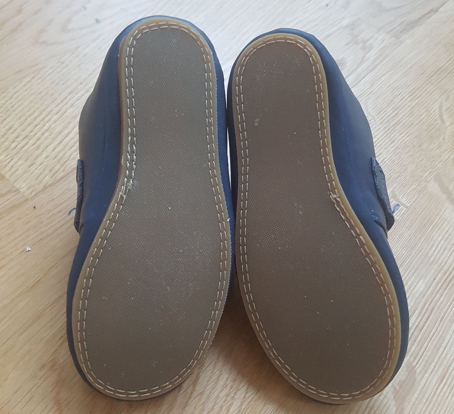 Scarpe per ragazzi: BENJIE - pantoufle premiers pas, pointure 22 – Usato da Genève venduto da valmath 2