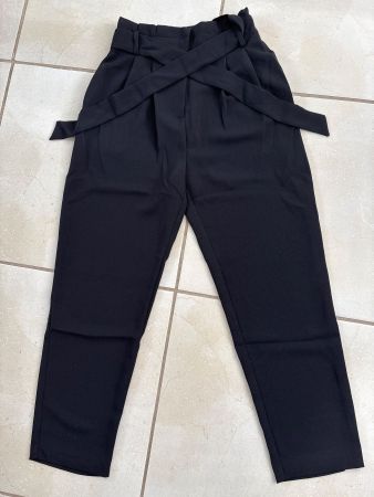 Schicke Hallhuber Stoffhose, schwarz, Grösse 34, neuwertig