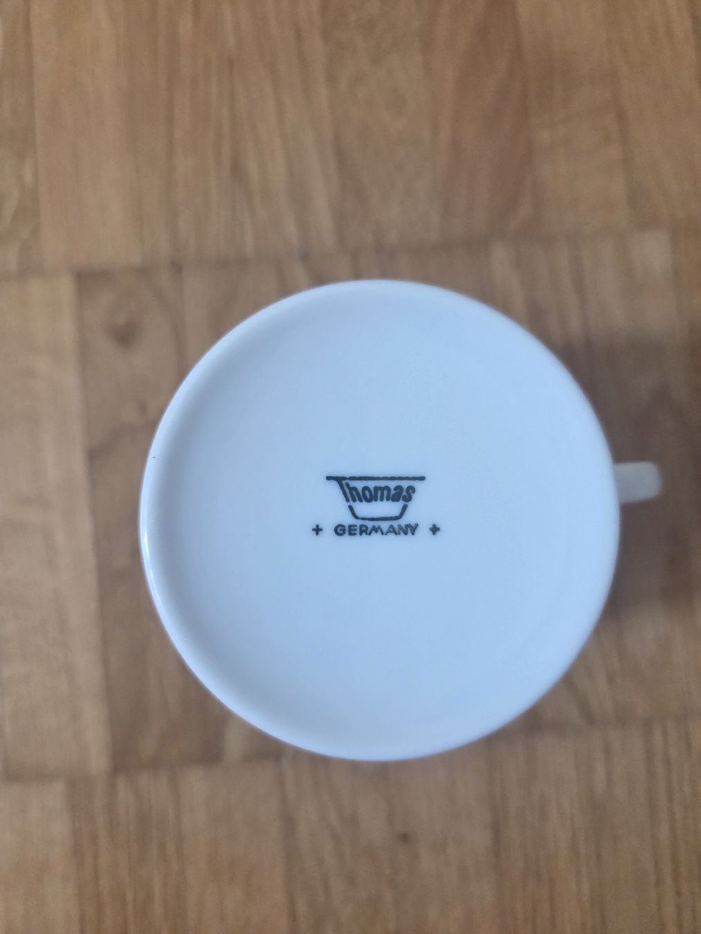 Set di piatti: Weisse Kaffeetassen mit Untertassen – Usato da Zofingen venduto da jel_qns5 2