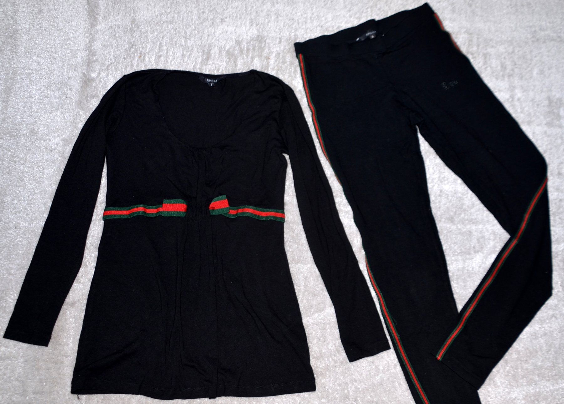 Gucci Kleiderpakete: Gucci Bluse und Leggings / Ensemble Gucci .S – Gebraucht aus Collonges von Auganien 4