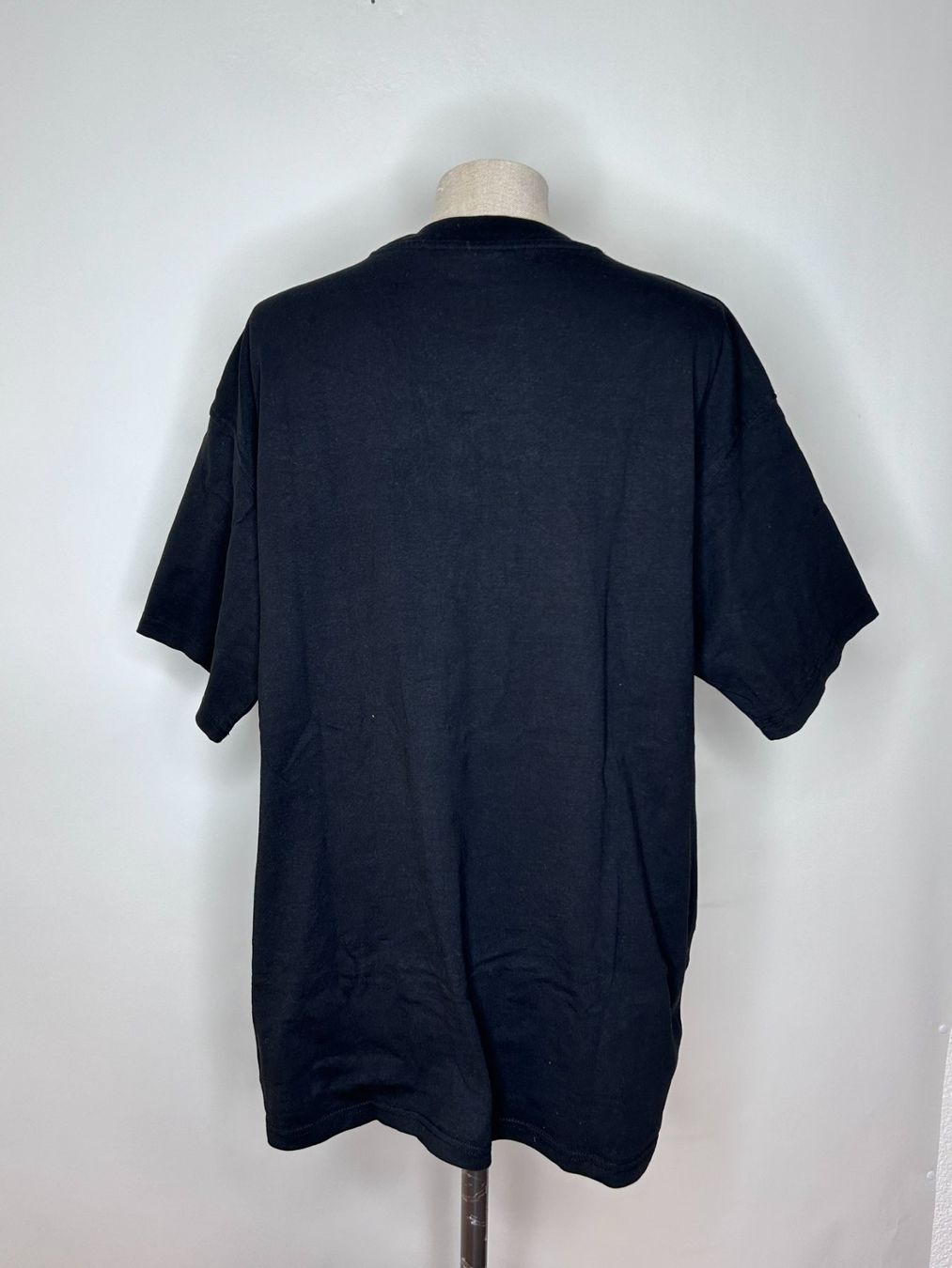 Weekday T-shirts: Weekday T-Shirt – D'occasion à St. Gallen par look-twice 2