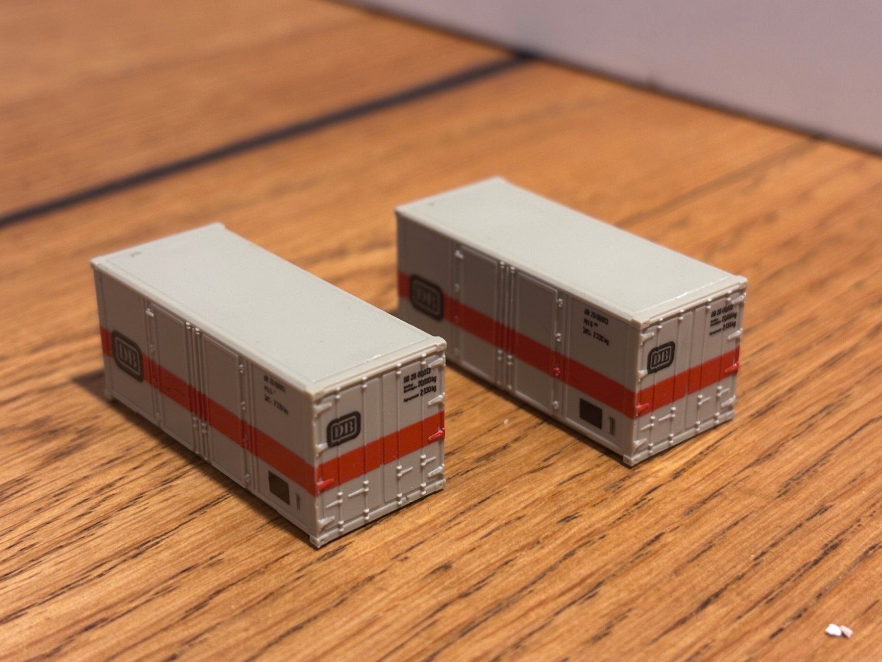 Modellini di ferrovie: L2496: 2 Stk. Container DB (Spur N) – Usato da Birsfelden venduto da Birs_25