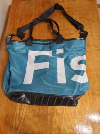 Handtasche aus Fahne vom Naturmuseum SG Einzelstück