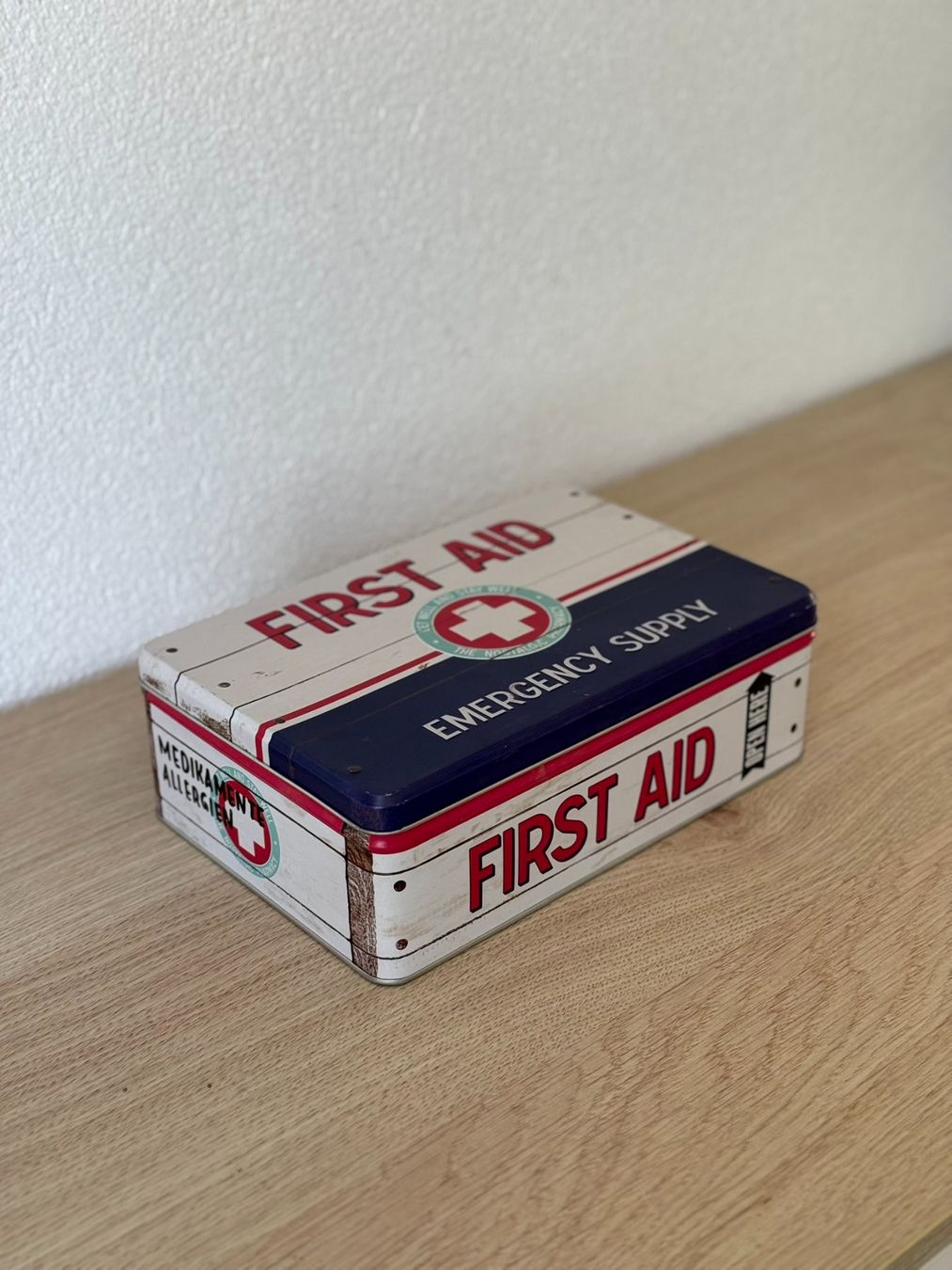 Altro in Decorazioni & Accessori: Erste-Hilfe Blechdose "First Aid Emergency Supply" – Usato da Rickenbach b. Wil venduto da mfrei103 1