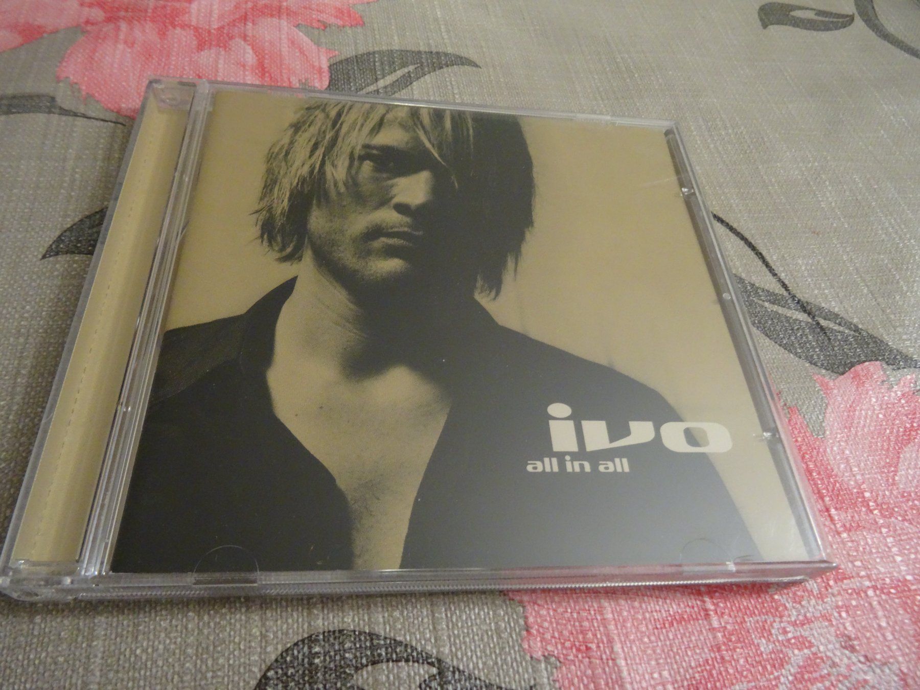 CD: Ivo - All In All CD - – Usato da Olten venduto da Disc-Ausverkauf