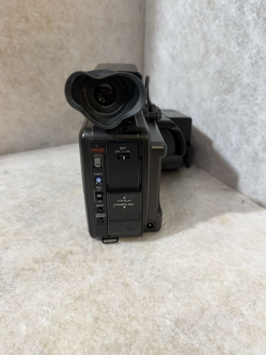 Panasonic Videocamere: Panasonic MC10 VHS-C Camcorder – Difettoso da Basel venduto da RoyalPerformance 2