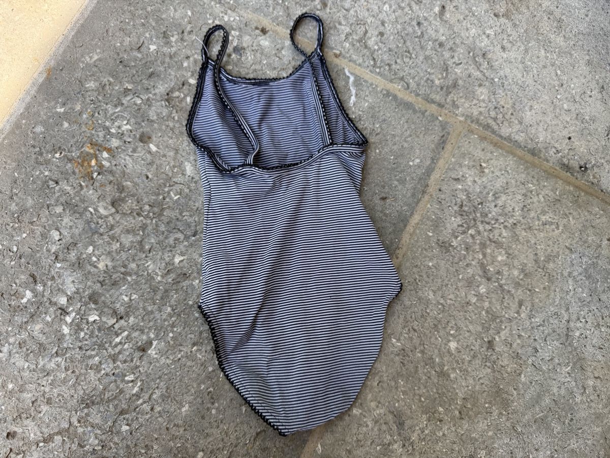 Costumi da bagno & Bikini: Badeanzug Petit Bateau 110/116 – Usato da Nussbaumen AG venduto da sputnikrules 4