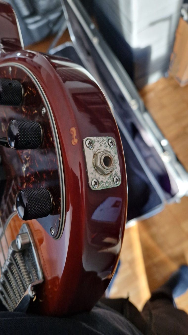 Music Man Musikinstrumente: Ernie Ball/Music Man Stingray5 HH – Gebraucht aus Volketswil von ala_d7hx 3