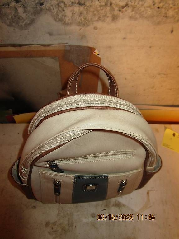 Sacs à dos: sac a dos féminin en cuire – D'occasion à Clarens par krampou 4