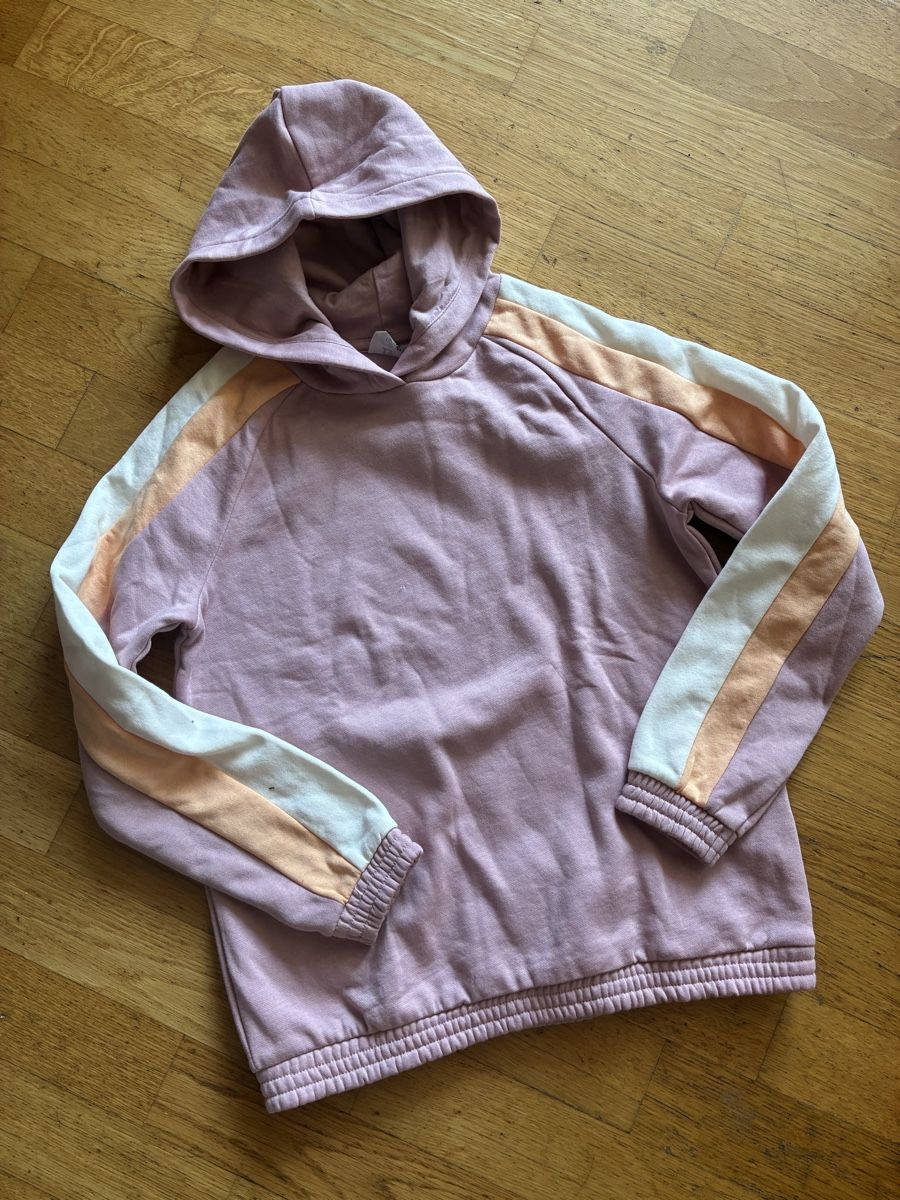 Maglioni & Felpe: Schöner Pullover Gr. 146/152 – Usato da richterswil venduto da lunamarie001