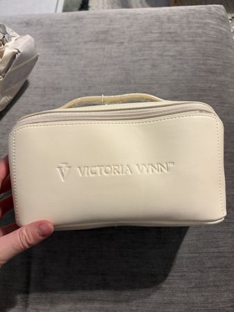 Victoria Wynn Kosmetiktasche - Neuwertig & Praktisch!