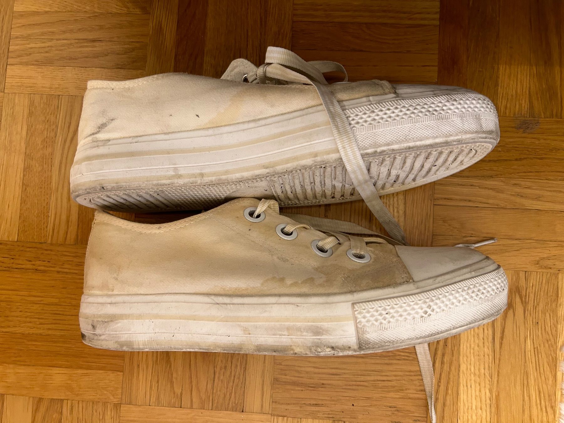 C&A Scarpe da donna: Sneakers Damen beige Grösse 41 gebraucht – Usato da Zürich venduto da 11Orchidee30 2