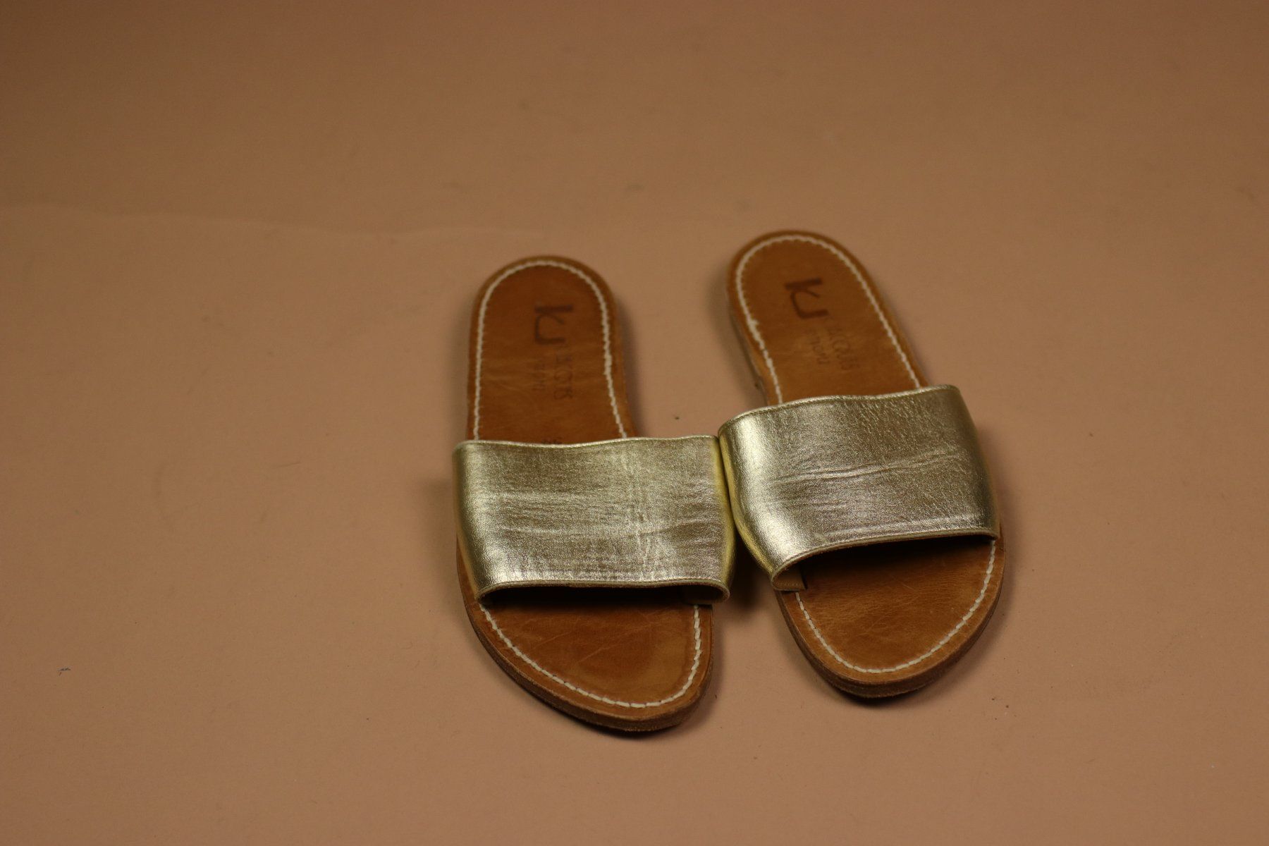 Scarpe da donna: Gold K.Jacques Leather Sandals - Size 40 – Usato da Hombrechtikon venduto da BAZ-Vintage 2