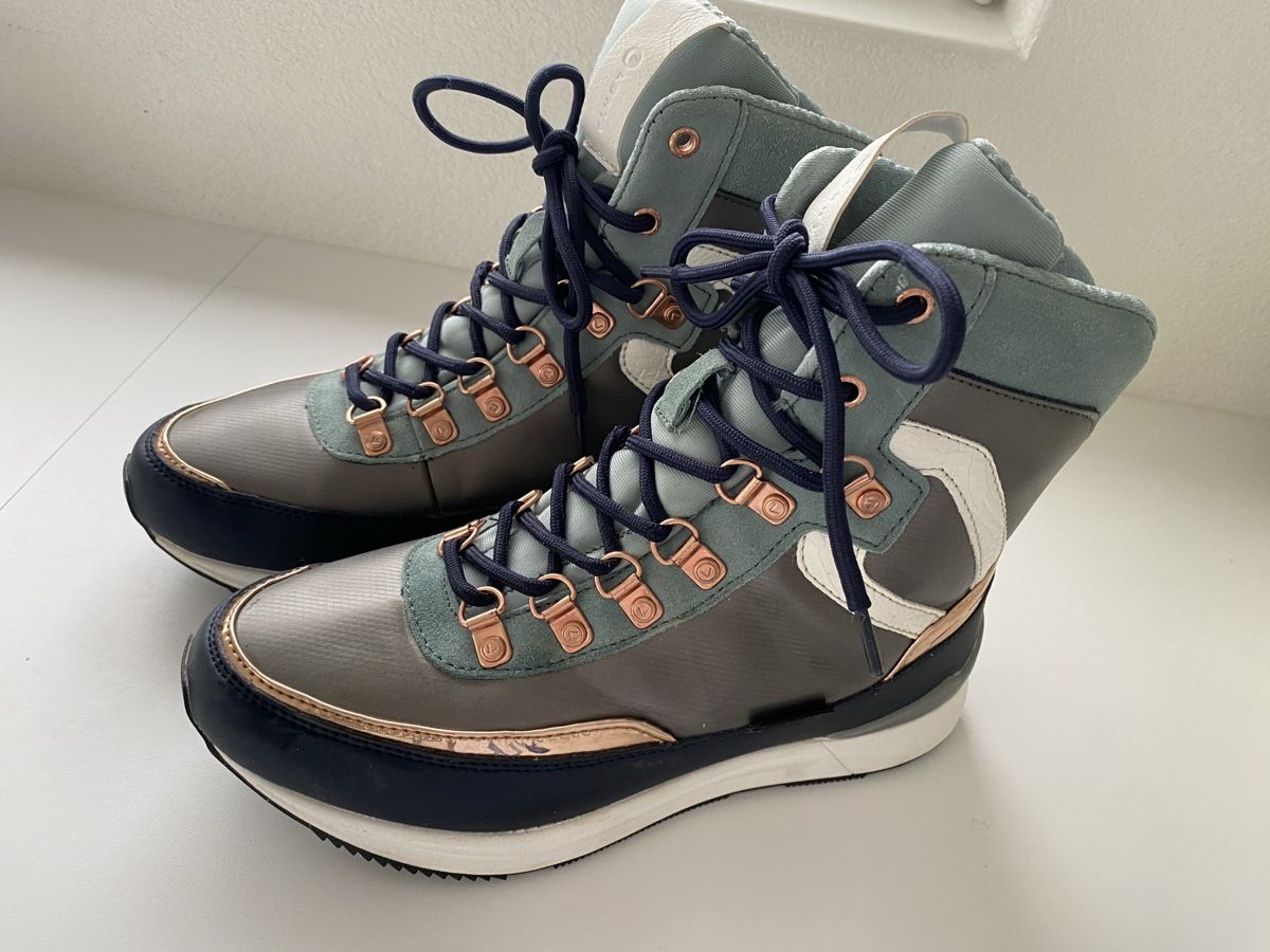 Scarpe da donna: NEU!!! Luhta Winterschuhe Gr. 38 – Nuovo (secondo la descrizione) da Herzogenbuchsee venduto da ameise02