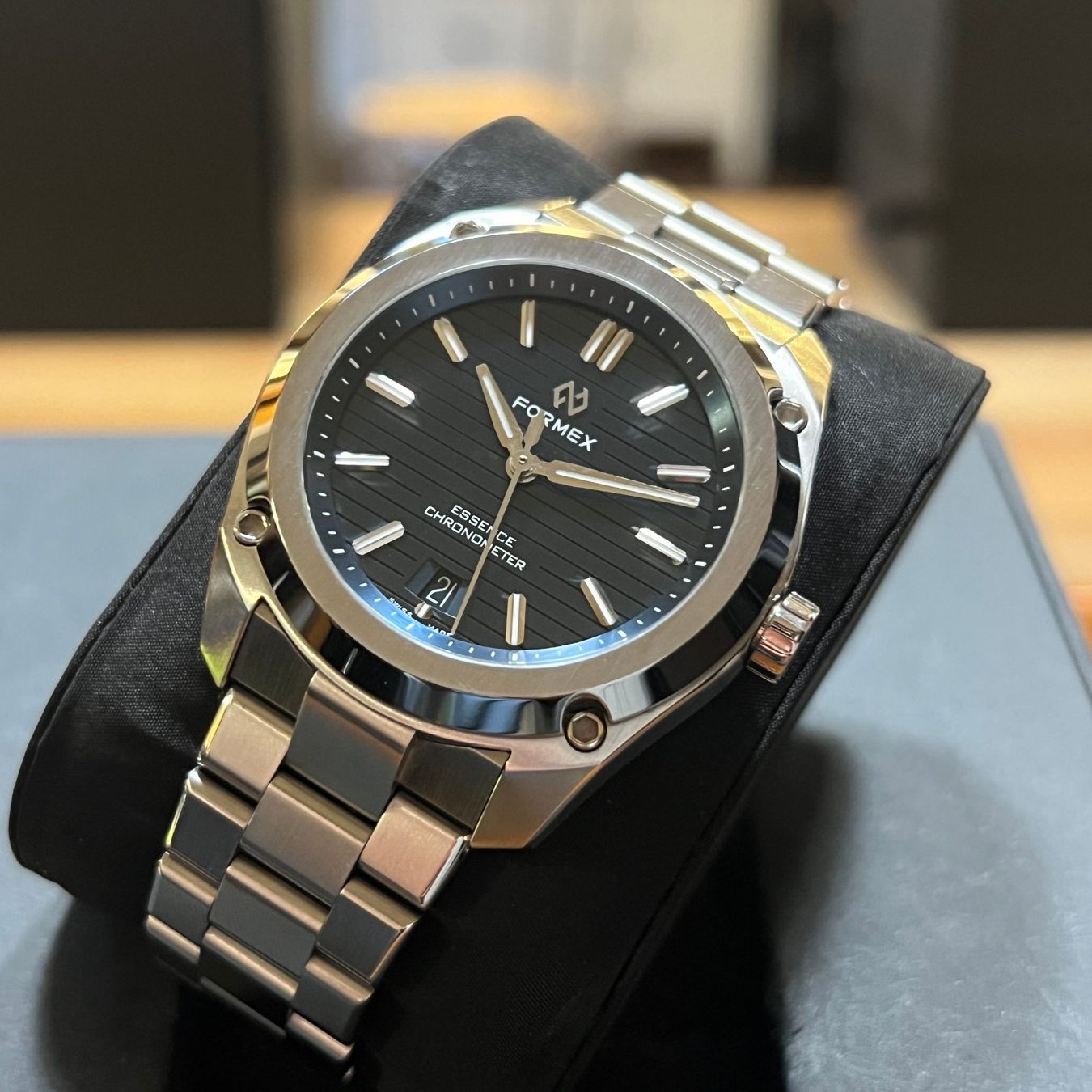Formex Uhren: Formex Essence Blue Dial Full Set 0333.1.6631 – Gebraucht aus Carouge GE von Watchaser 8