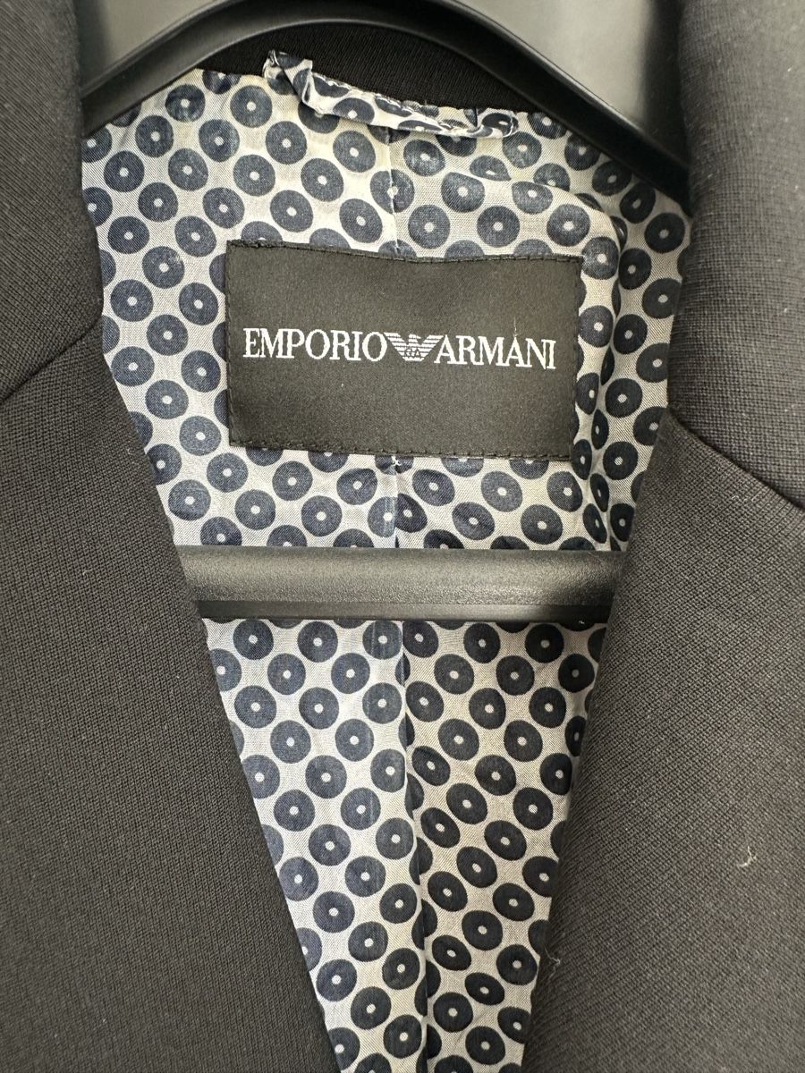 Armani Giacche: Emporio Armani Blazer – Usato da Zürich venduto da SM122 1