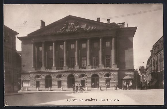 Cartoline postali: AK Neuchatel, Hotel de Ville, 1920 – Usato da Berlin venduto da bartko-reher