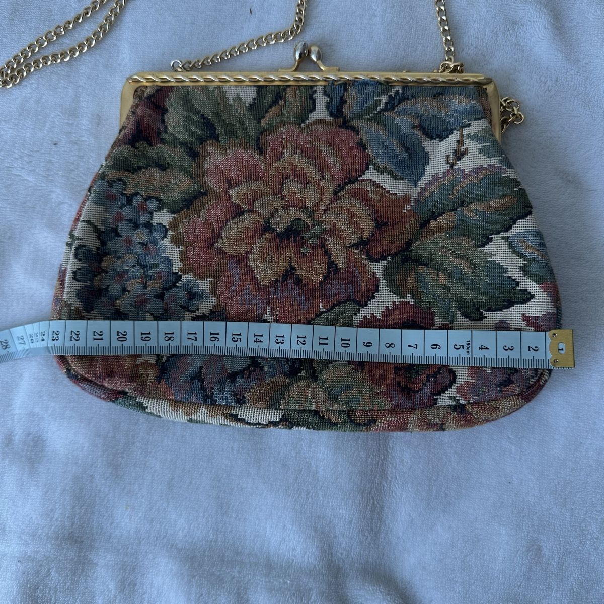 Borse da donna: Antike Nagelspitze Tasche Clutch  – Usato da Givisiez venduto da dor_xb9k 1