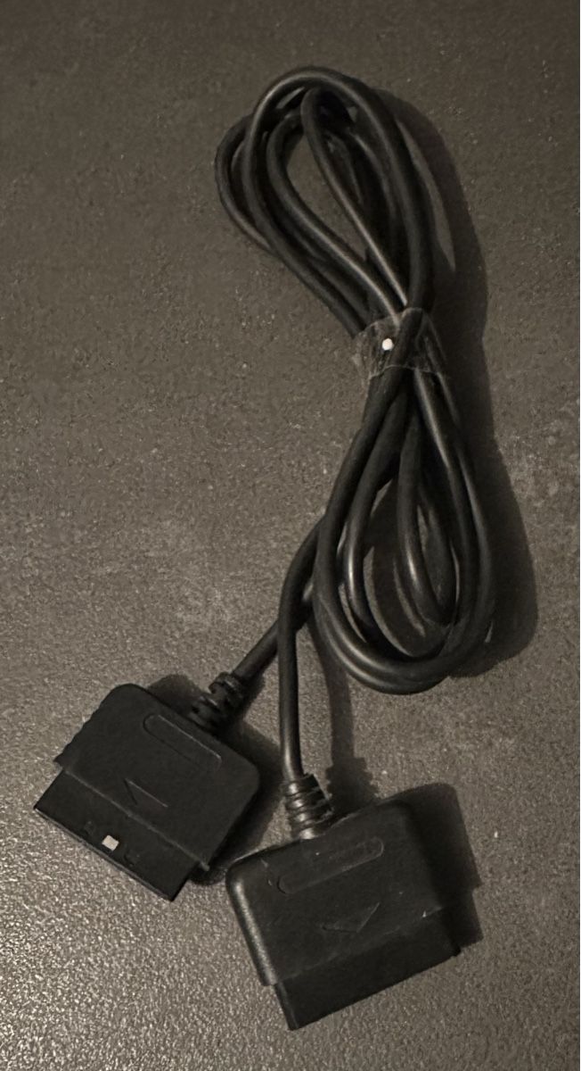 Sony Controller: Playstation 2 PS2 Controller Verlängerungskabel 1.8m – Usato da Kestenholz venduto da Mad18