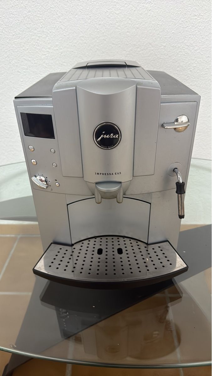 Kaffeemaschinen & Espressomaschinen: Machine à café Jura Impressa E65 – Gebraucht aus Soyhières von Jura22
