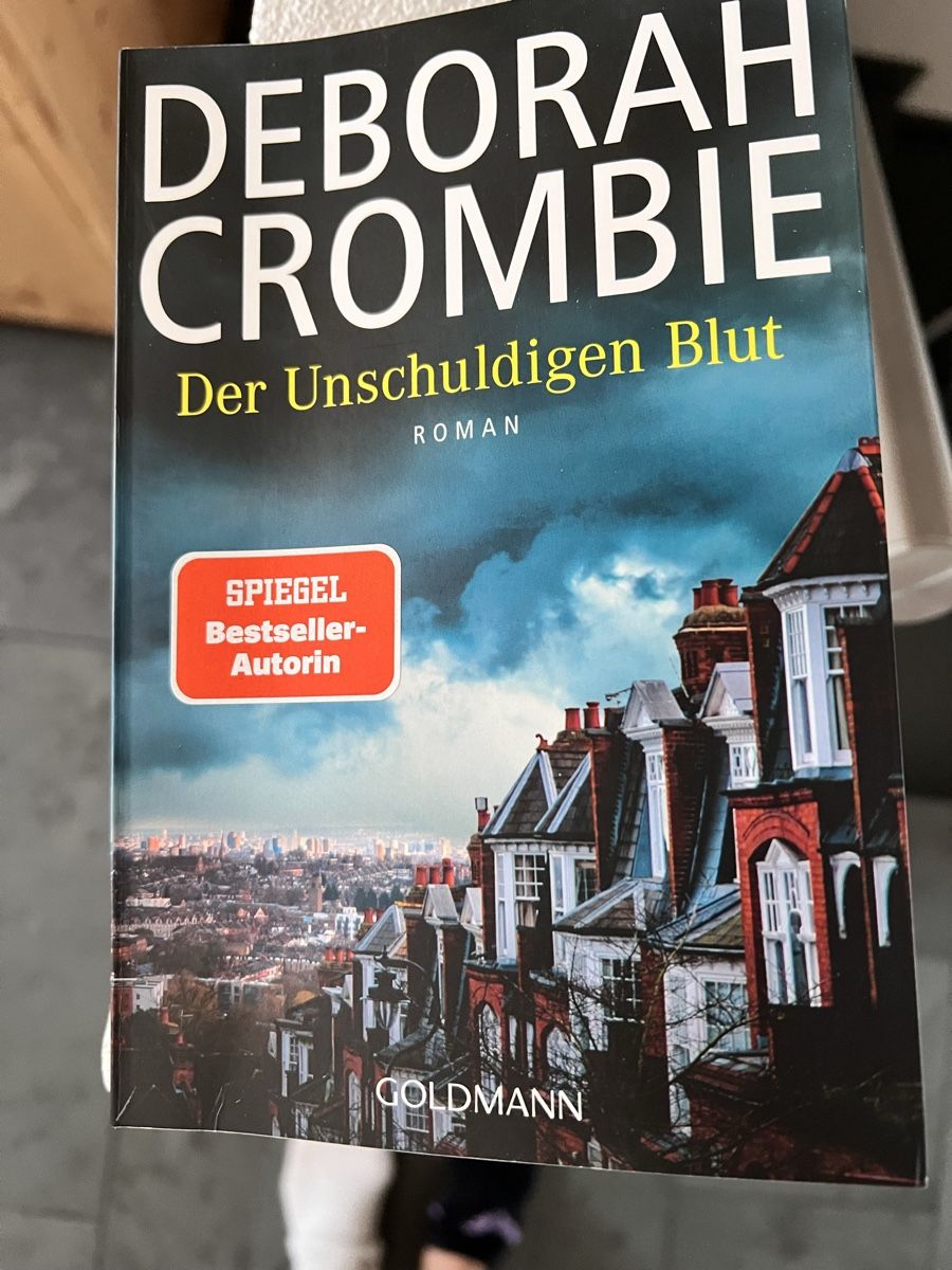 Libri: Deborah Crombie: Der Unschuldigen Blut – Usato da Scuol venduto da l_xdm2