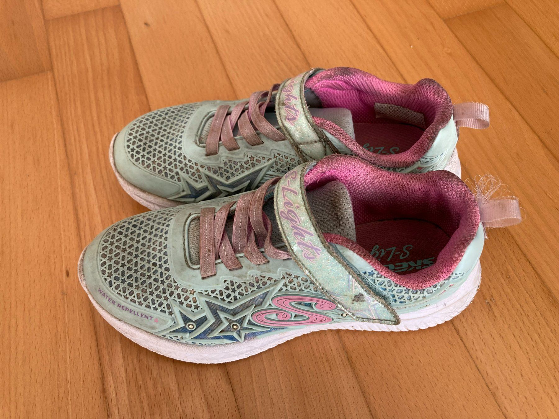 Skechers Scarpe per ragazze: Skechers – Usato da Muttenz venduto da Juvenile33 1