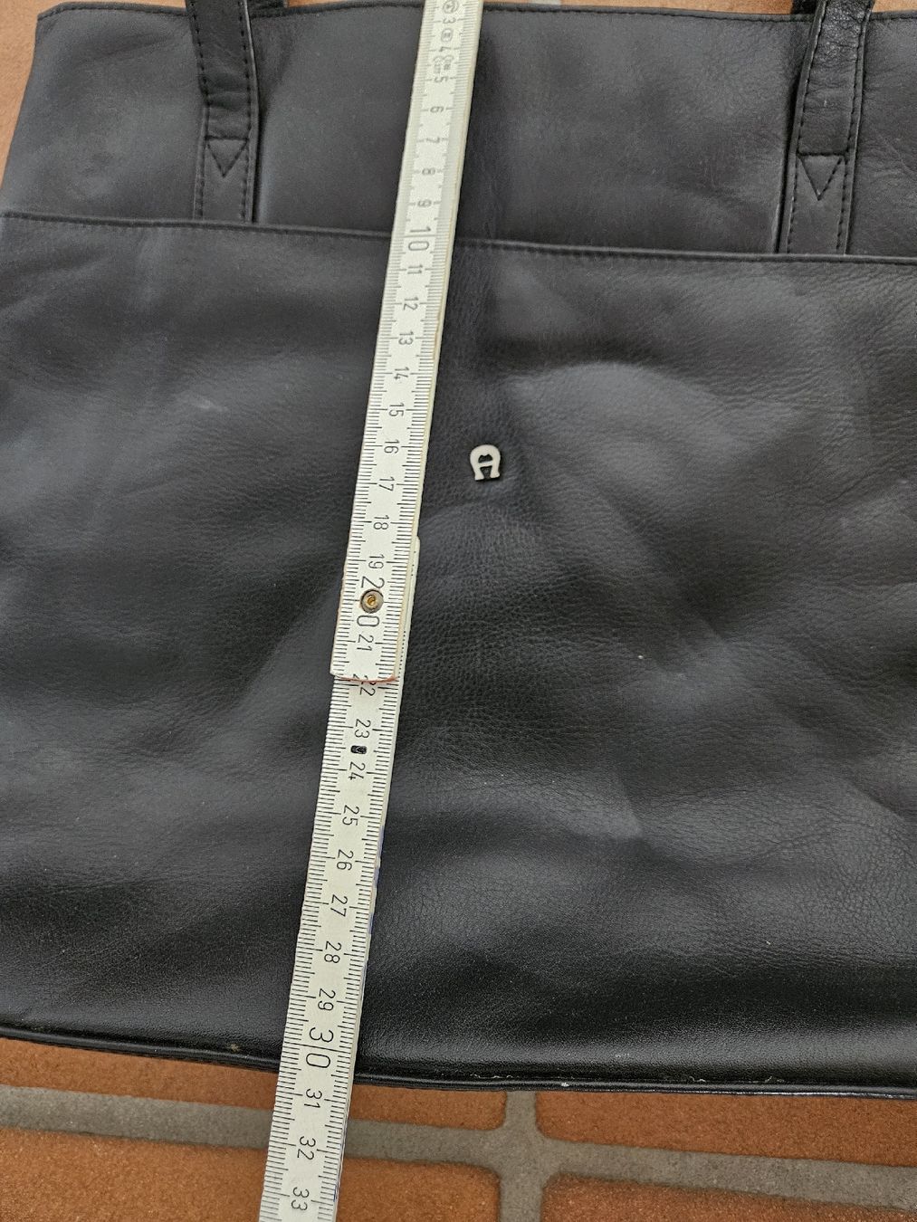 Aigner Borse da donna: Aigner Handtasche Vintage – Usato da Eschenbach SG venduto da MarThu 2