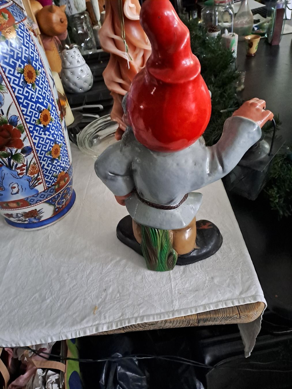 Statuette: Gartenzwerg mit Laterne, leicht gebraucht – Usato da Zürich venduto da Schoebi19 3